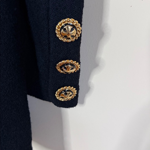 Old Money St. John By Marie Gray Black Santana Knit Jacket Gold Crest Buttons - Picture 3 of 8